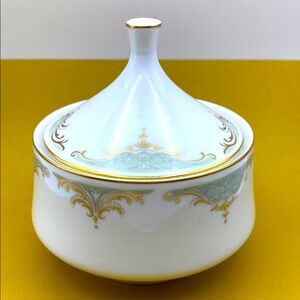 Discontinued Vintage Mikasa By Valhalla Fine China Pembrooke Sugar Bowl And Lid